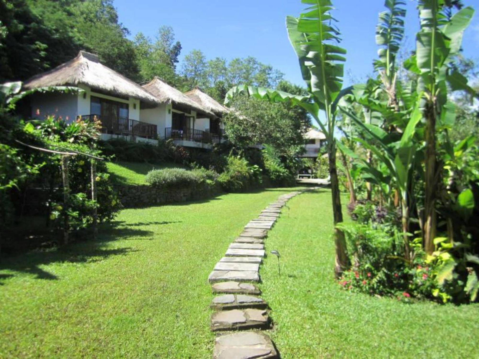 Kelimutu Crater Lakes Ecolodge Desa Kowanara Esterno foto