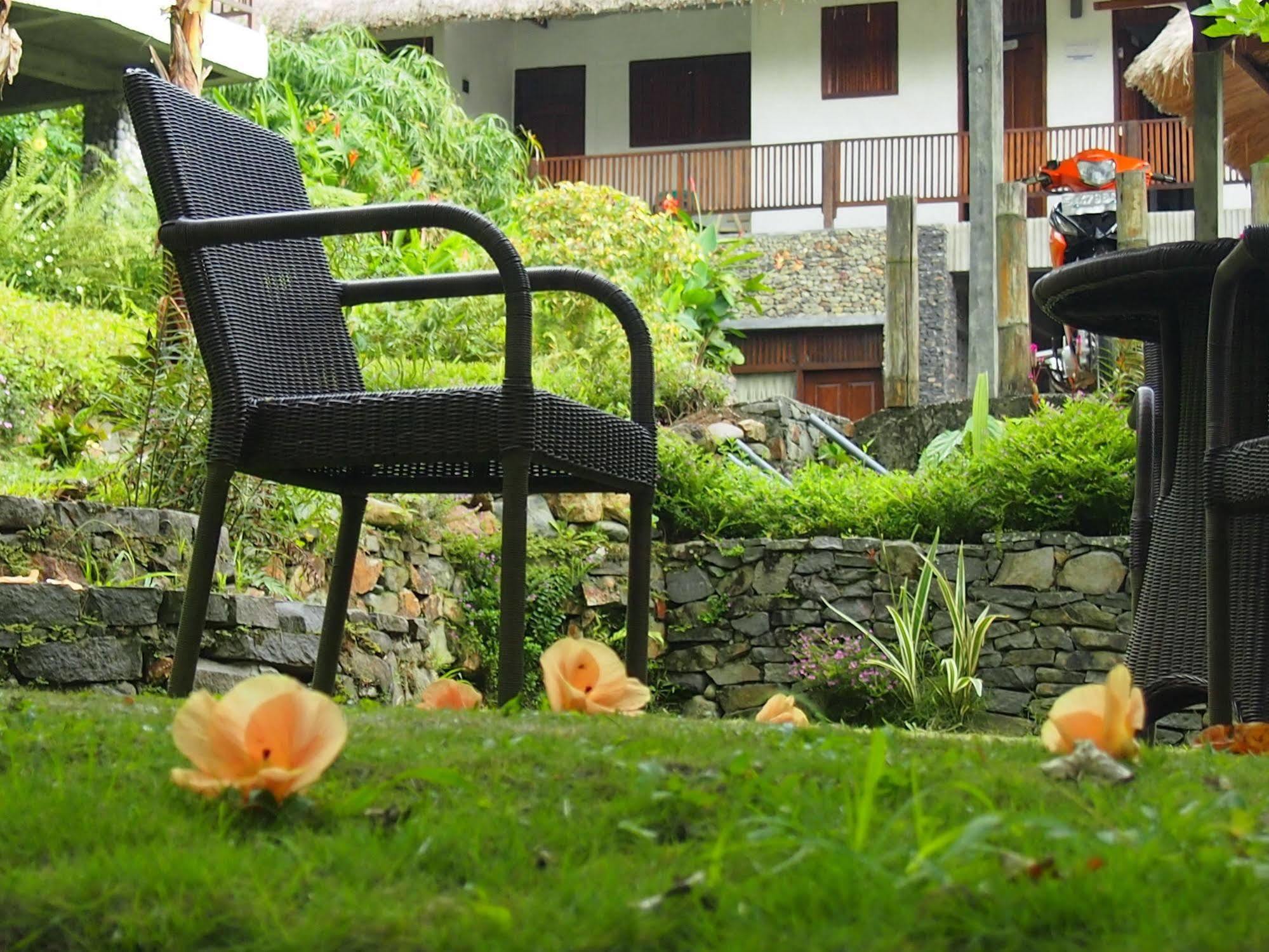 Kelimutu Crater Lakes Ecolodge Desa Kowanara Esterno foto